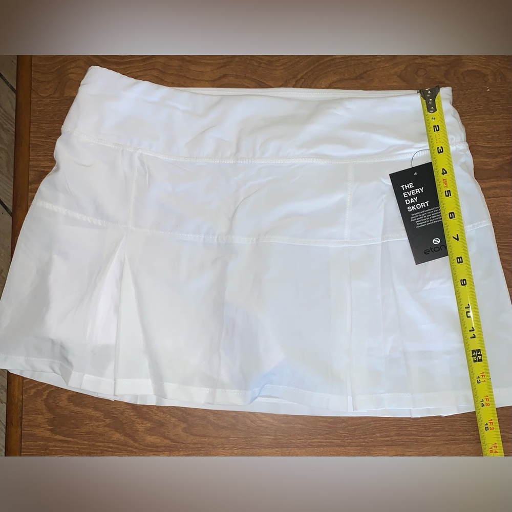 Ladies etonic skort large nwt